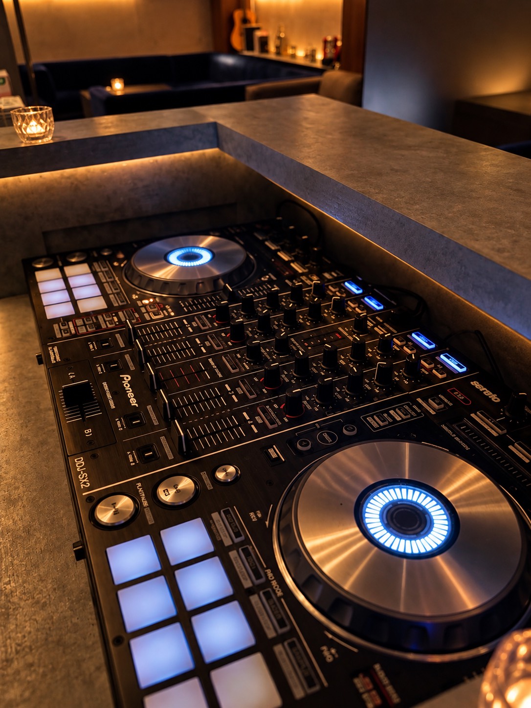 DOPE CLUBのDJブース